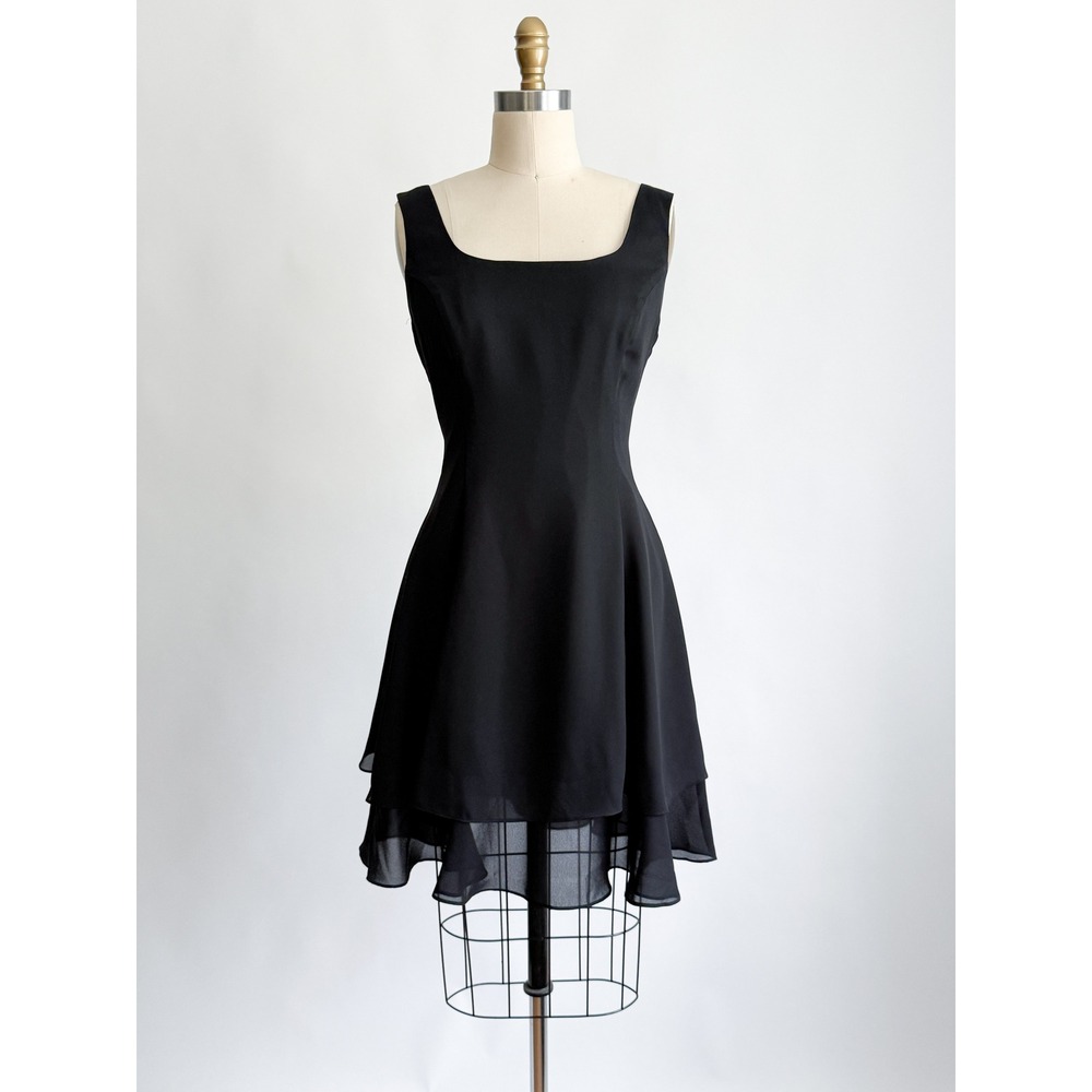 Hampton Nites Cocktail Dress Tiered Chiffon Hem Black Square Neck Sleeveless M